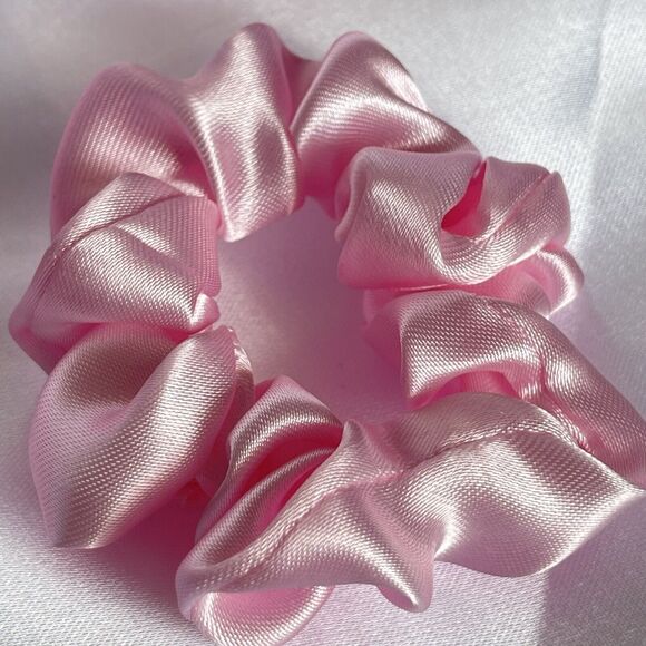 3 New Pink Satin Scrunchies Hair Tie XLarge, Large, Small Set - Picture 9 of 16